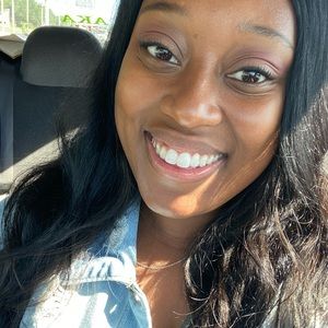 Meet your Posher, Dora